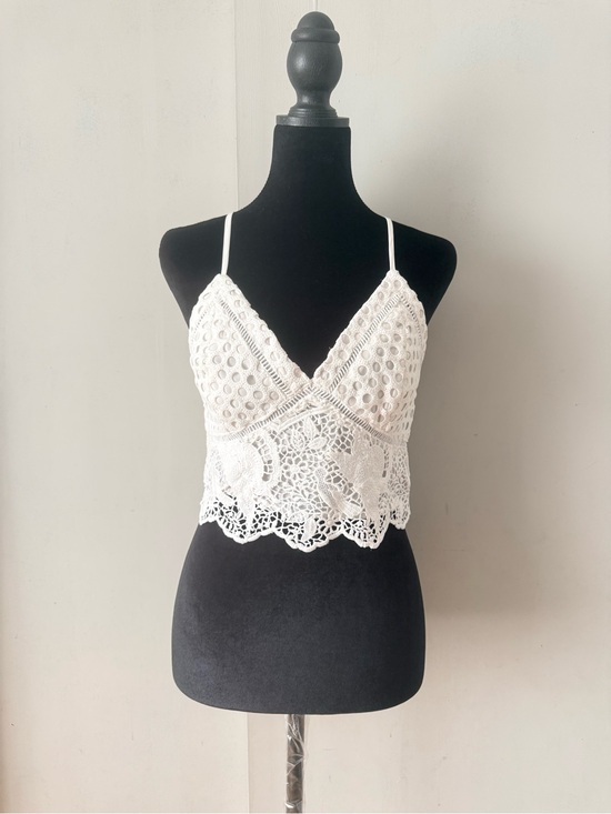 Abercrombie & Fitch Tops - White Abercrombie and Fitch Crochet Lace  Crop Tank top